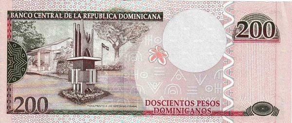 200 Pesos Oro from Dominican Republic